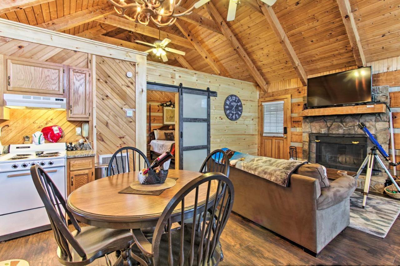 Sevierville Cabin With Private Hot Tub And Fireplace! Dış mekan fotoğraf