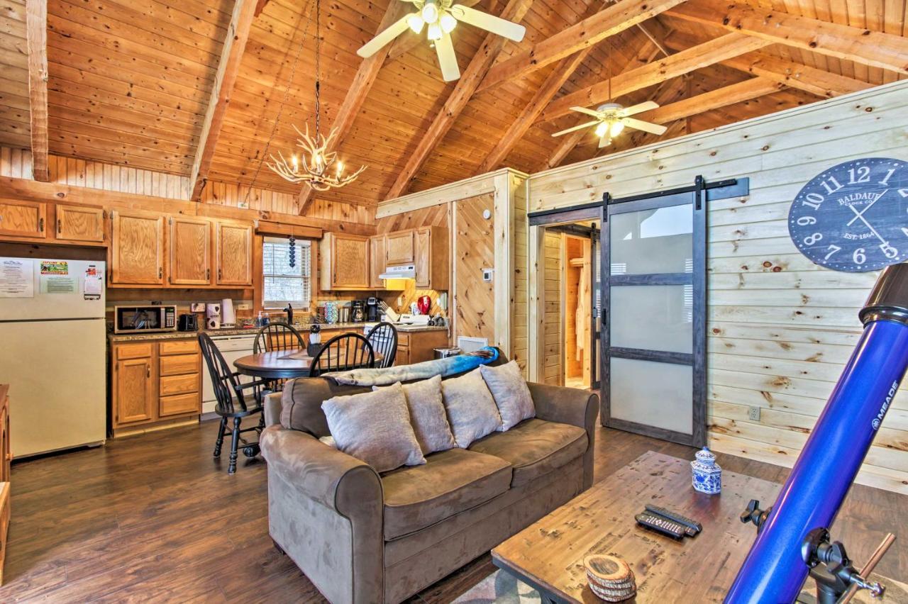 Sevierville Cabin With Private Hot Tub And Fireplace! Dış mekan fotoğraf