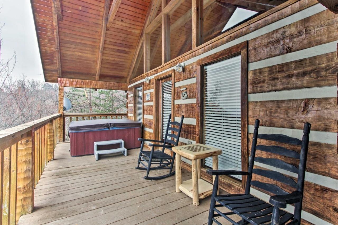 Sevierville Cabin With Private Hot Tub And Fireplace! Dış mekan fotoğraf