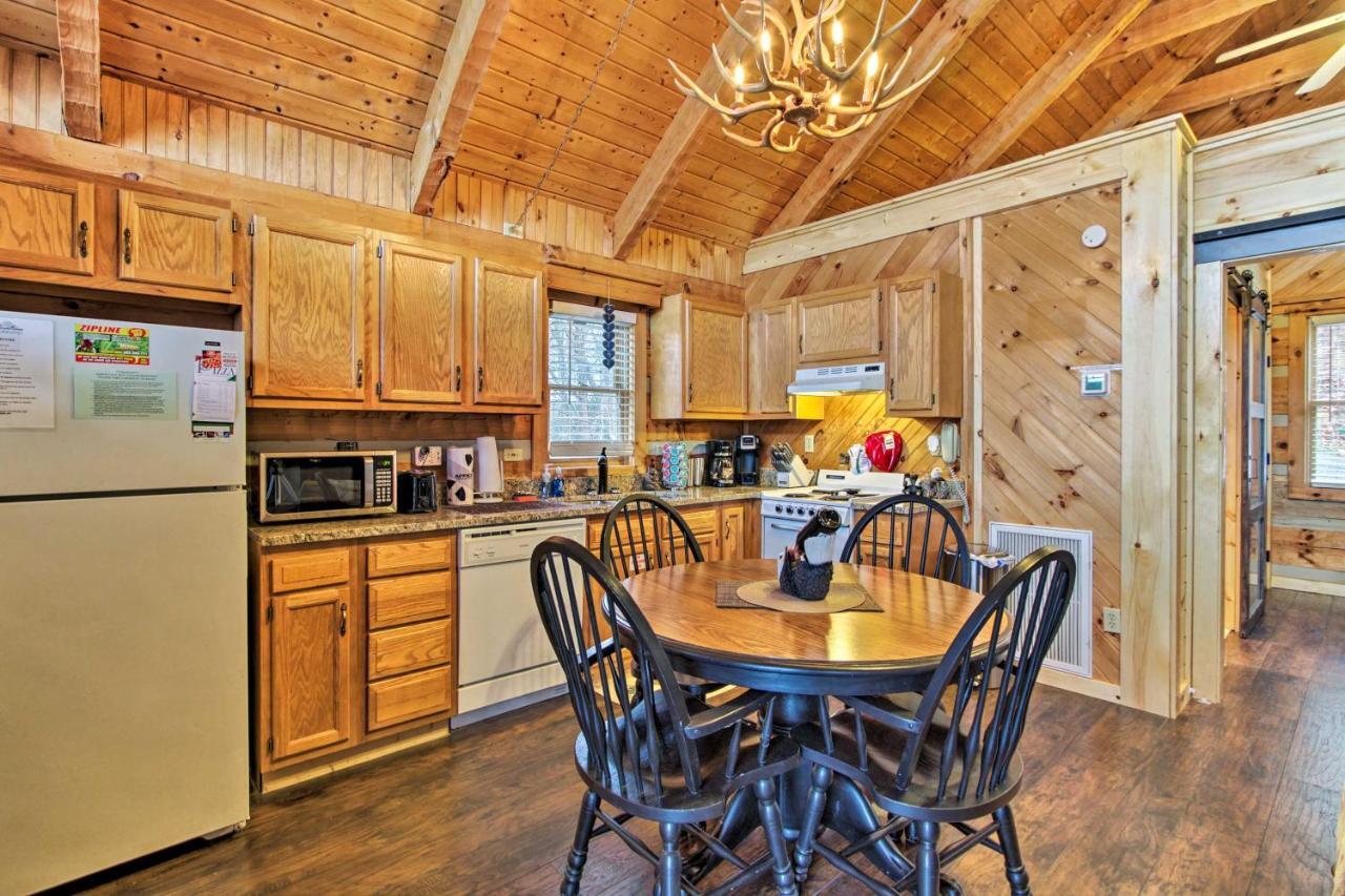 Sevierville Cabin With Private Hot Tub And Fireplace! Dış mekan fotoğraf