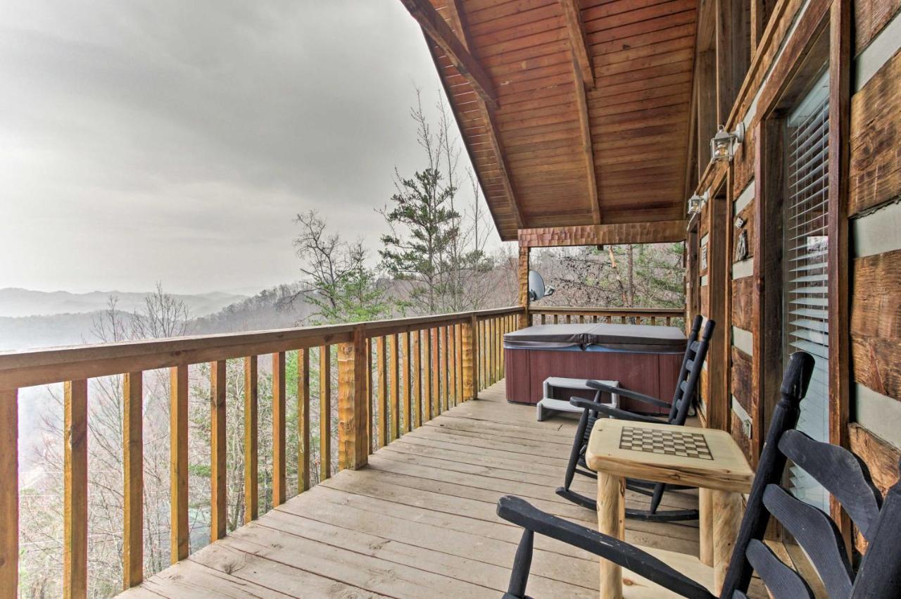Sevierville Cabin With Private Hot Tub And Fireplace! Dış mekan fotoğraf